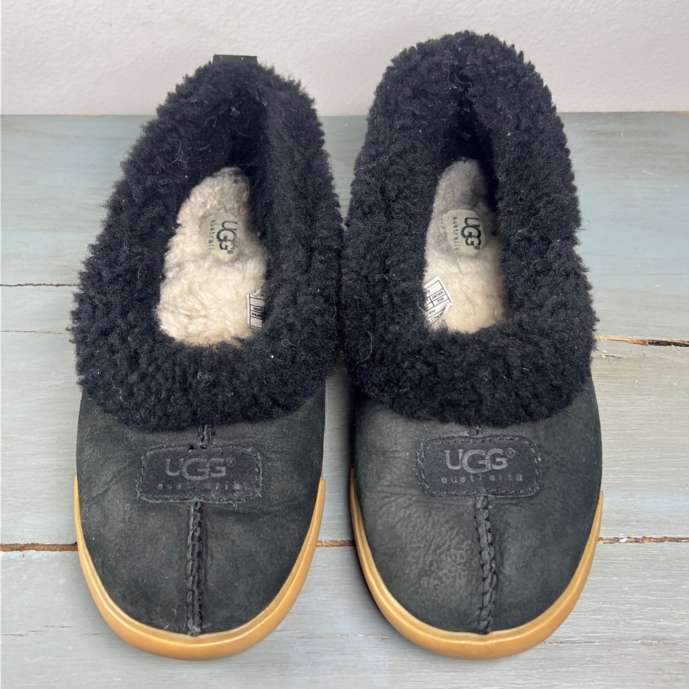 UGG Australia 1871 Black Suede Shearling Lined Slippers Womens 8 Gum Sole Shoes - Picture 7 of 12